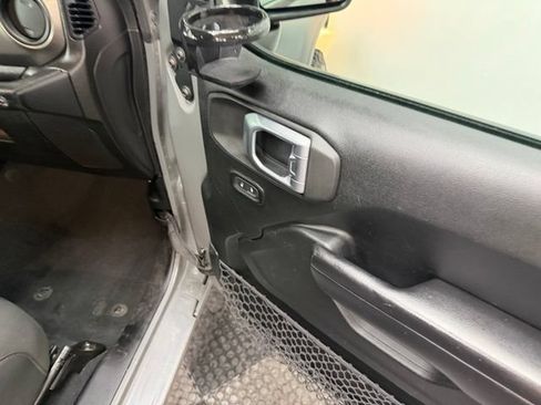 Used 2020 Jeep Wrangler Unlimited Sport S AWD/4WD image 19