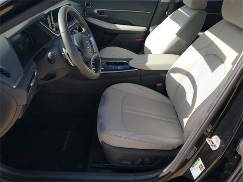 Used 2023 Hyundai Sonata Limited w/ Cargo Package image 5