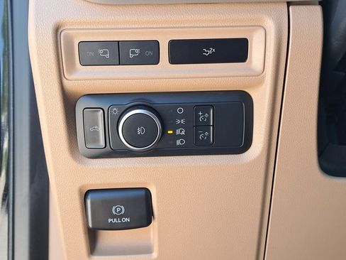 Certified 2022 Ford F150 XLT w/ Equipment Group 302A High image 19