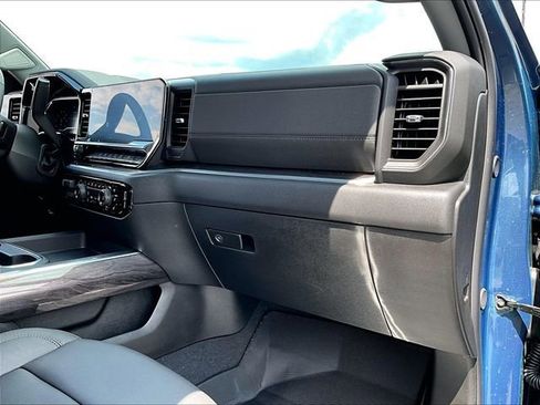 Used 2025 Chevrolet Silverado 2500 LTZ w/ Trail Boss Package image 13