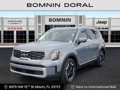 Used 2024 Kia Telluride S w/ S Sunroof Package