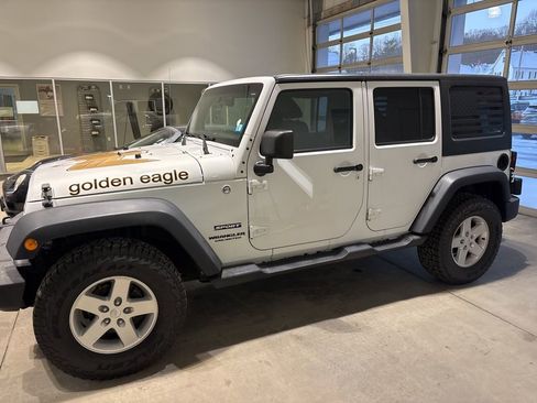 Used 2014 Jeep Wrangler Unlimited Sport w/ Quick Order Package 24S image 2