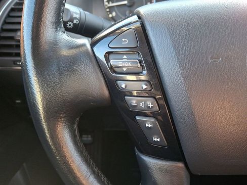 Used 2023 Nissan Armada SL image 25