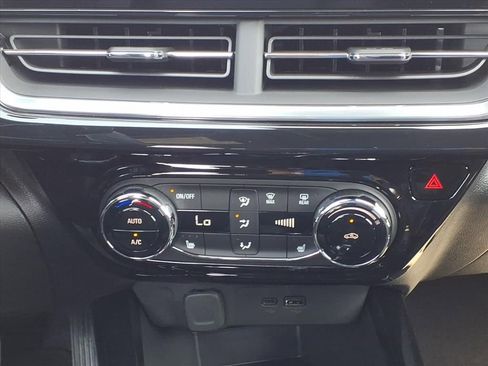 New 2026 Chevrolet Trax RS w/ Driver Confidence Package image 18