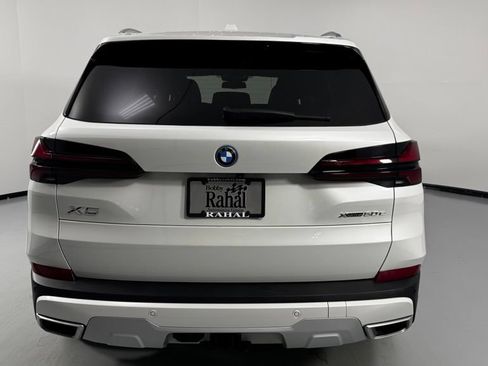 Used 2024 BMW X5 xDrive50e w/ Premium Package AWD/4WD image 6