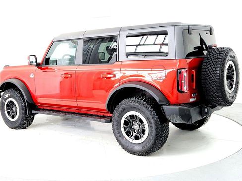 Used 2024 Ford Bronco Outer Banks w/ Sasquatch Package image 4