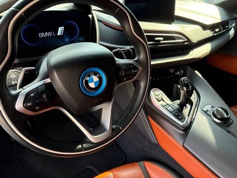 Used 2019 BMW i8 Roadster AWD/4WD image 25