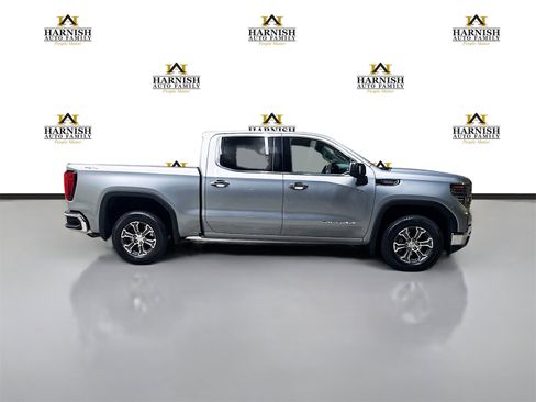 Used 2024 GMC Sierra 1500 SLT image 4