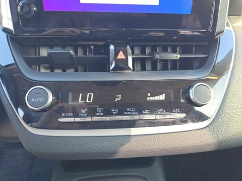 Certified 2024 Toyota Corolla LE image 29