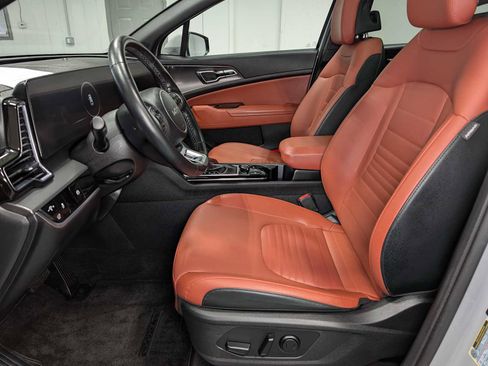Certified 2023 Kia Sportage SX AWD/4WD image 4