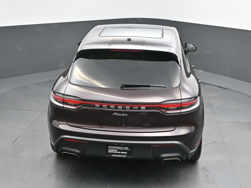 Certified 2024 Porsche Macan AWD/4WD image 30