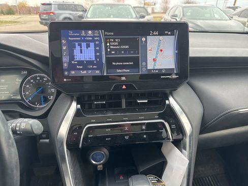 Used 2022 Toyota Venza Limited w/ Advanced Technology Package image 21