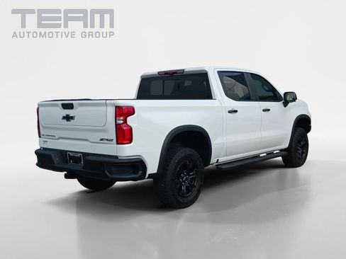 Used 2025 Chevrolet Silverado 1500 ZR2 w/ Technology Package AWD/4WD image 7