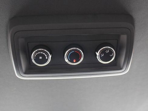 Used 2018 Dodge Grand Caravan SXT image 25