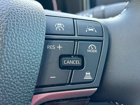 Used 2025 Toyota Camry SE FWD image 18