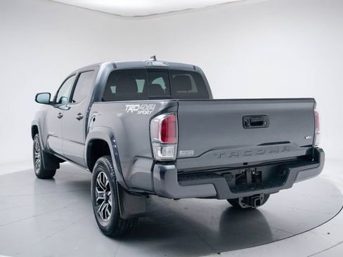Used 2021 Toyota Tacoma TRD Sport AWD/4WD image 3