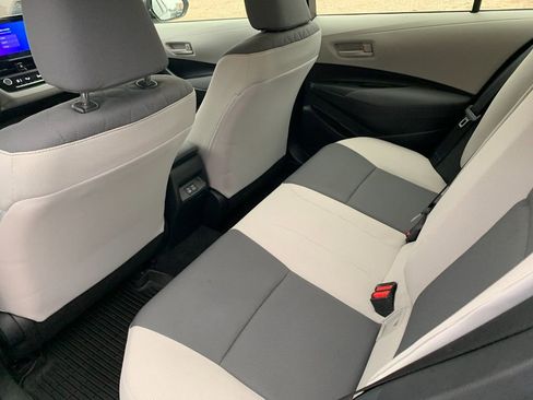 Used 2023 Toyota Corolla LE image 14