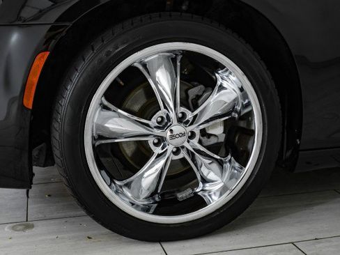 Used 2022 Chrysler 300 Touring w/ Sport Appearance Package image 55