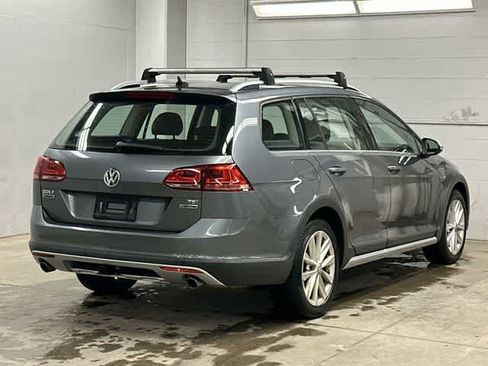 Used 2017 Volkswagen Golf Alltrack SE image 23