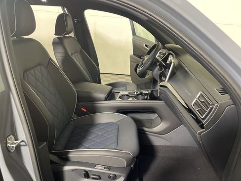 New 2026 Volkswagen Atlas Cross Sport SEL Premium R-Line image 23