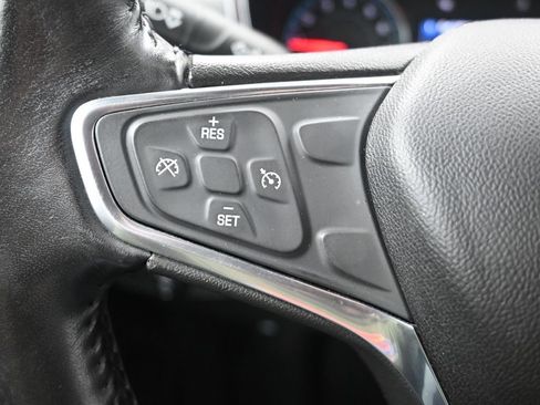 Used 2019 Chevrolet Equinox LT image 24