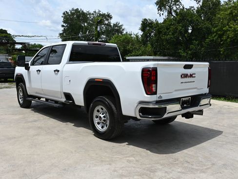 Used 2024 GMC Sierra 2500 Pro AWD/4WD image 3