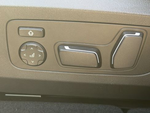 Used 2025 BMW X3 xDrive30i AWD/4WD image 16