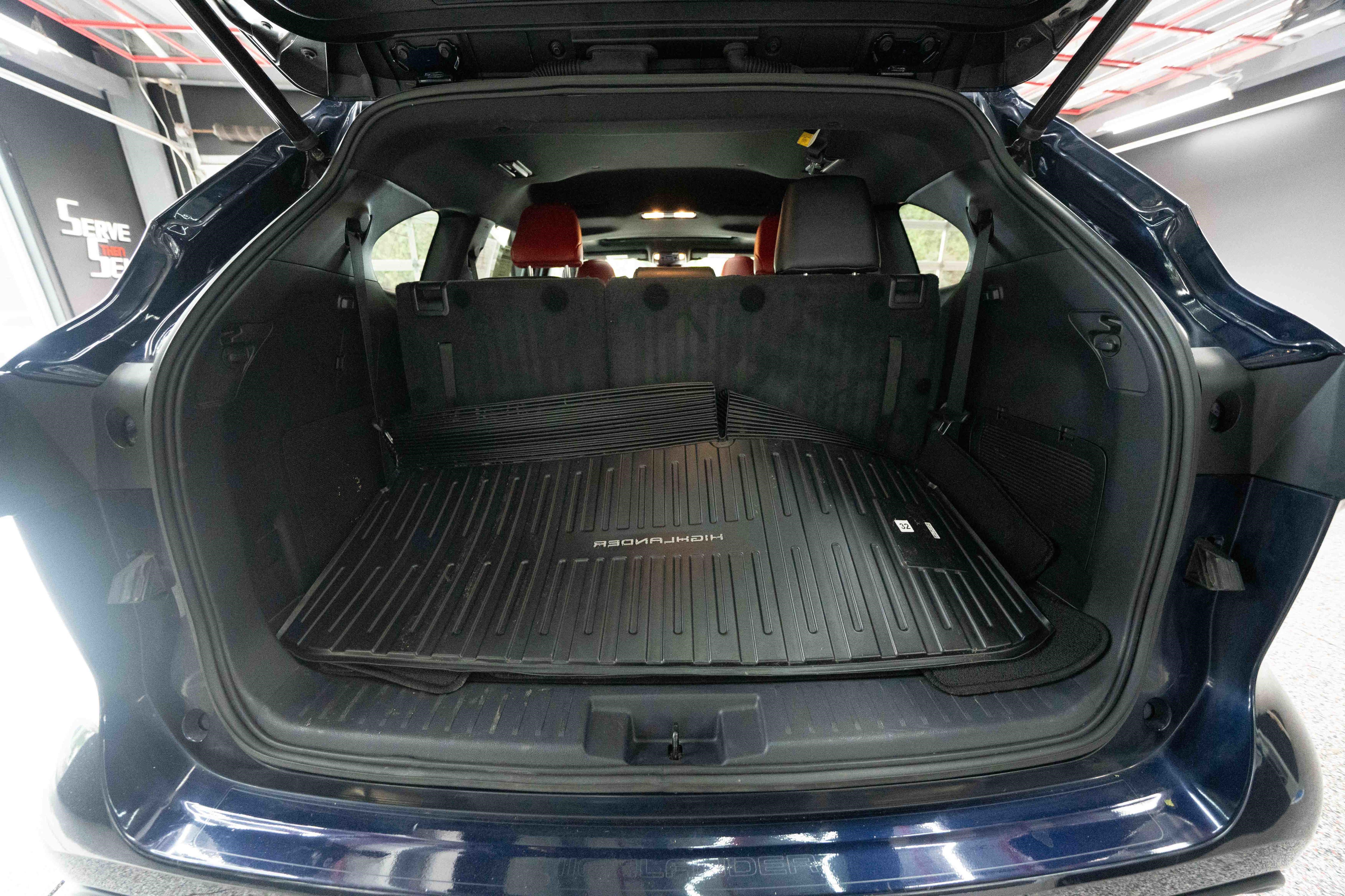 Used 2022 Toyota Highlander XSE AWD/4WD image 28