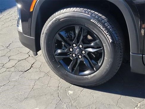 Certified 2023 Chevrolet Traverse LT image 10