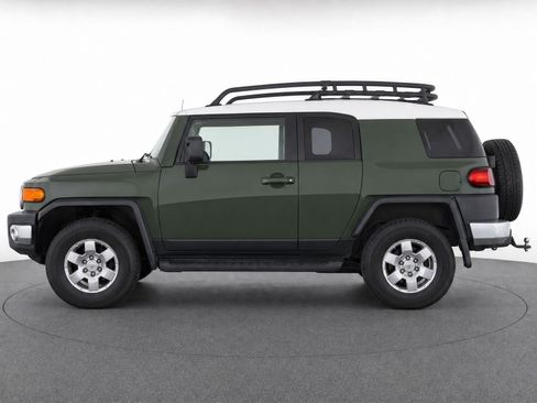 Used 2010 Toyota FJ Cruiser 4WD image 6