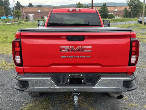 Used 2022 GMC Sierra 3500 Pro w/ Convenience Package AWD/4WD image 7