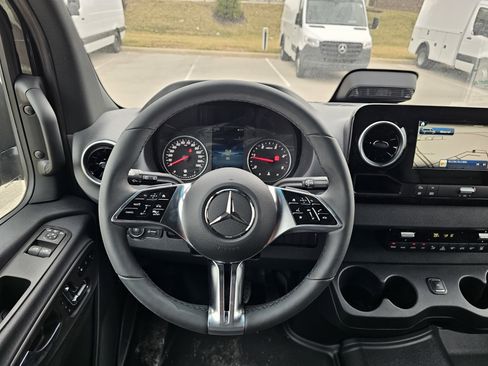 New 2025 Mercedes-Benz Sprinter 2500 image 7