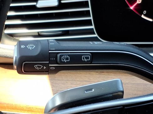 Certified 2025 Mercedes-Benz GLE 350 4MATIC image 27