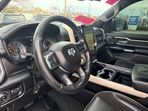 Used 2019 RAM 1500 Laramie image 15