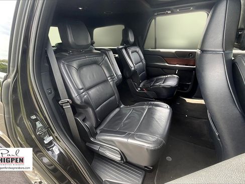 Used 2022 Lincoln Navigator Reserve image 27