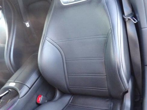 Used 2022 Mercedes-Benz SL 63 AMG 4MATIC image 39