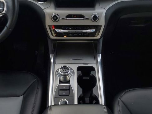 Certified 2022 Ford Explorer XLT w/ Equipment Group 202A image 26