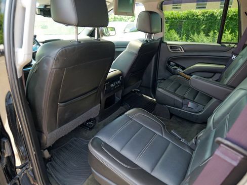 Used 2017 GMC Yukon Denali w/ Open Road Package AWD/4WD image 28