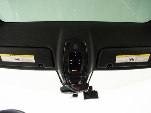 Certified 2024 Porsche Cayenne Coupe AWD/4WD image 20