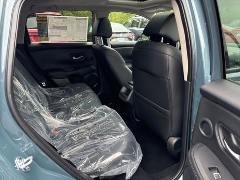 Used 2026 Honda HR-V EX-L image 12