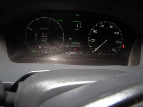 Certified 2025 Honda CR-V Sport image 4