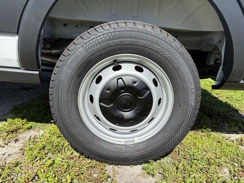 New 2025 Ford Transit 250 Low Roof image 22