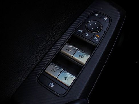 Used 2025 Mitsubishi Outlander SE AWD/4WD image 9