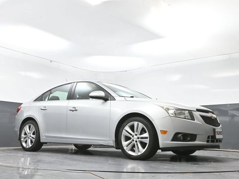 Used 2013 Chevrolet Cruze LTZ FWD image 51