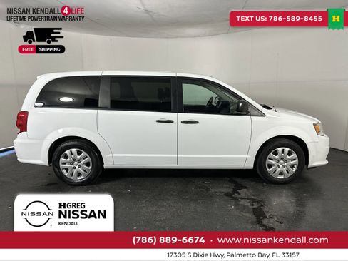 Used 2019 Dodge Grand Caravan SE image 13