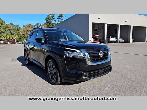 Used 2022 Nissan Pathfinder SV image 18