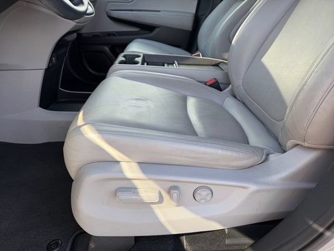 Used 2018 Honda Odyssey EX-L image 11