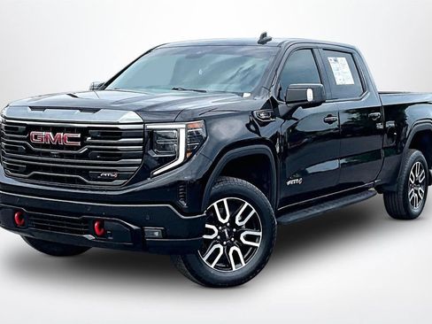 Used 2024 GMC Sierra 1500 AT4 w/ Technology Package AWD/4WD image 3