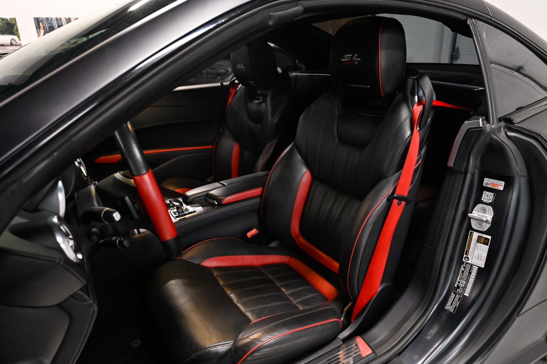Used 2016 Mercedes-Benz SL 550 w/ Mille Miglia Edition image 6