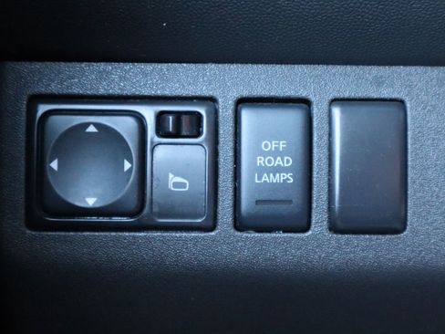 Used 2012 Nissan Xterra PRO-4X w/ Pro-4x Leather Pkg image 27